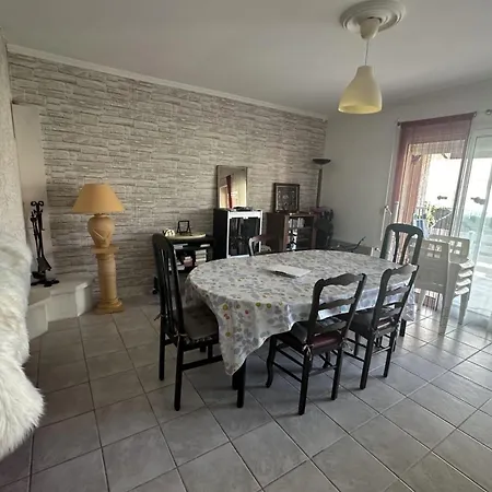 House T3 With Garden Near Tatil Evi Le Grau-du-Roi